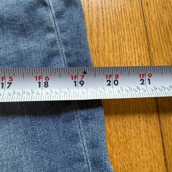 Soft Surroundings Size 14 Women’s Blue Distressed Hem Straight Leg Jeans - Picture 6 of 11